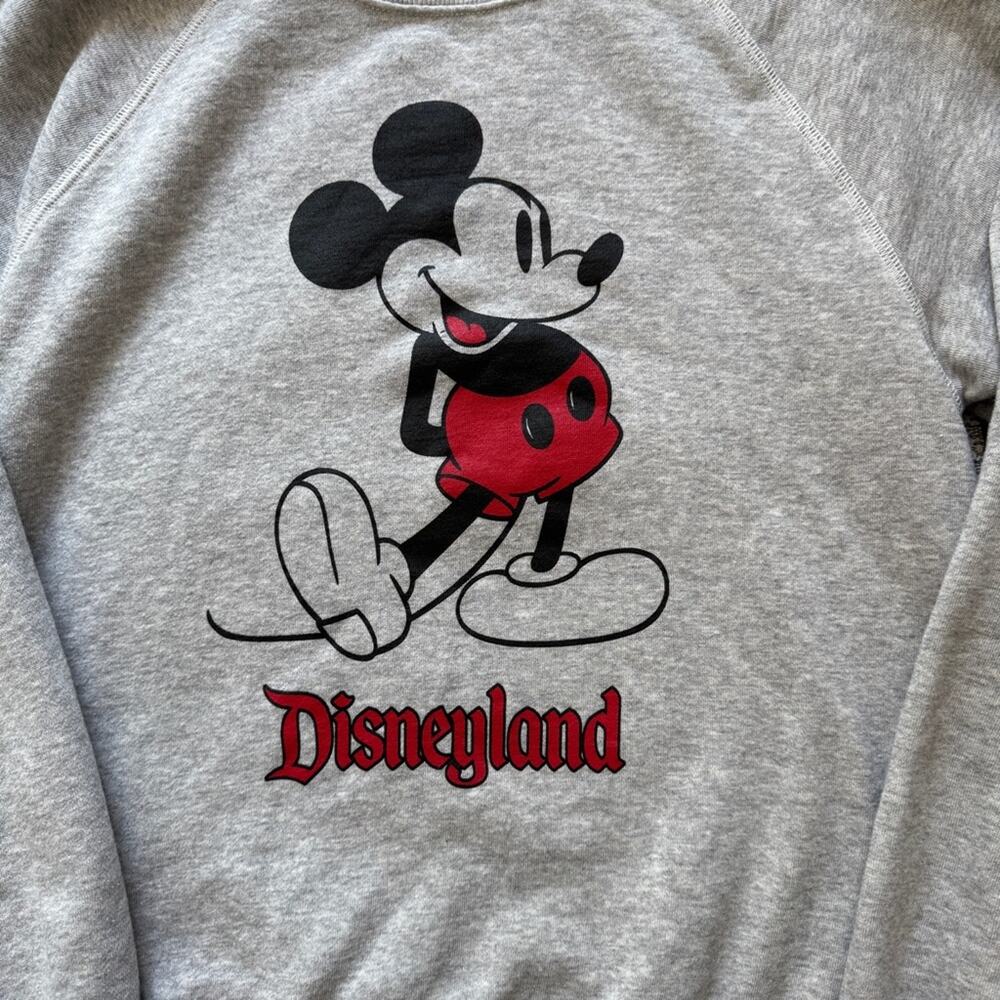 Disneyland Women’s Gray Crewneck Sweatershirt With Mickey Mouse Medium Disney - Picture 3 of 10
